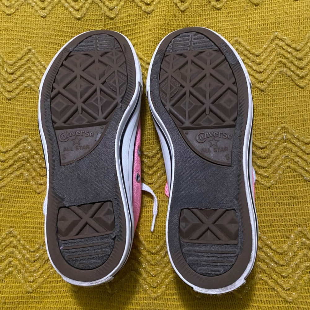 Converse - Picture 4 of 4